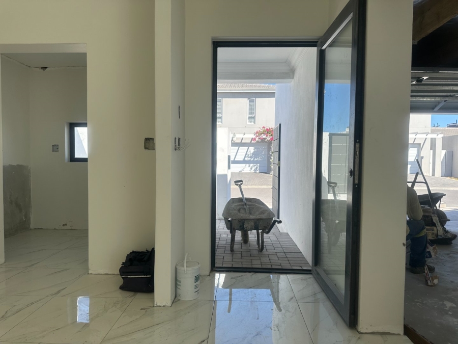 3 Bedroom Property for Sale in Sandown Western Cape